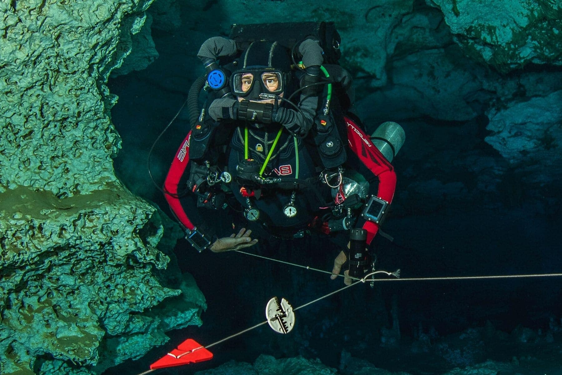 www.divein.com